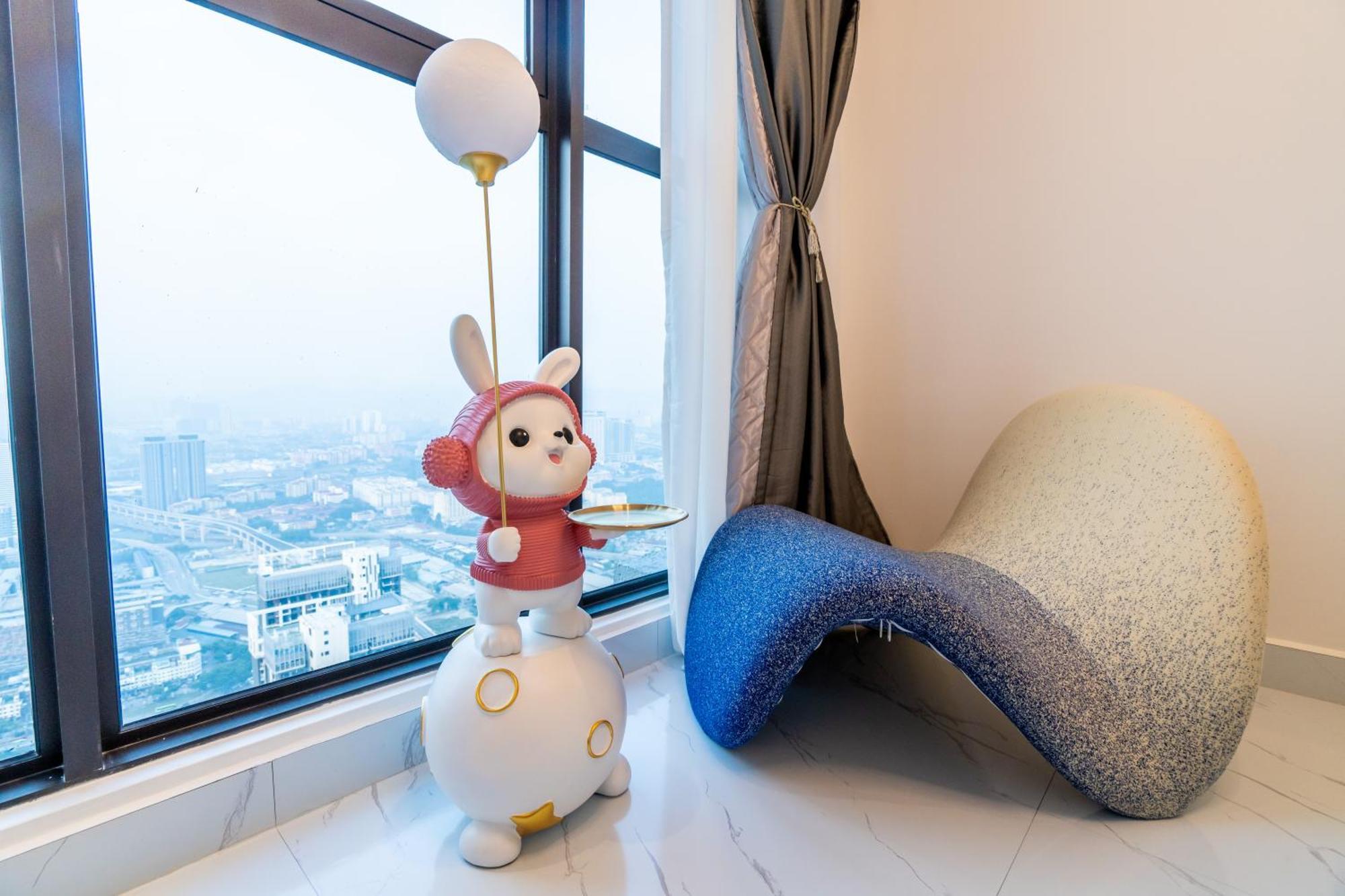 Skyscraper 65 Kl Highest Outdoor Bathtub Luxury Lavish Designer Suite Penthouse Lv65 Kuala Lumpur Luaran gambar